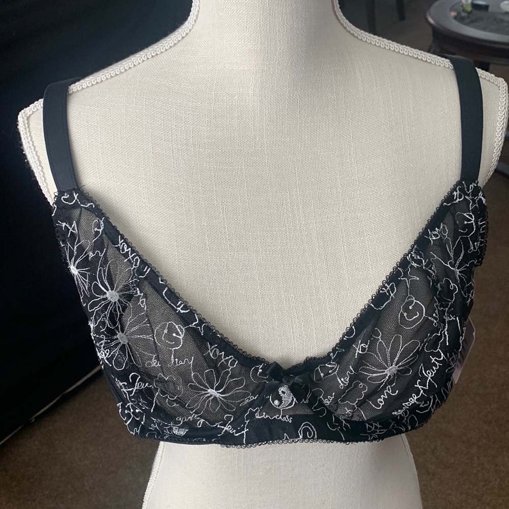 Savage Fenty  Sexy bra .. brand new